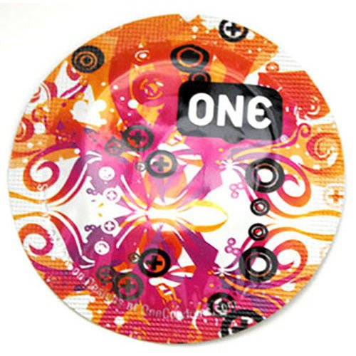 The University of Maryland, College Park Hosts 2016 Condom Fashion Show - ONE®